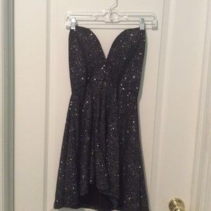 Windsor Black Sparkly V-neck Cocktail Dress